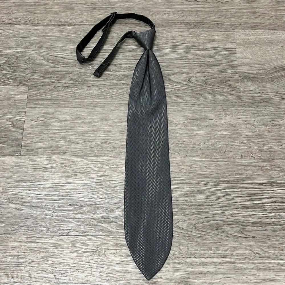 Andrew Fezza Boys silver/gunmetal tie with adjustable neck